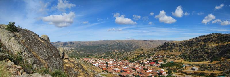 Vista de San Bartolomé de Pinares, Ávila (05267)