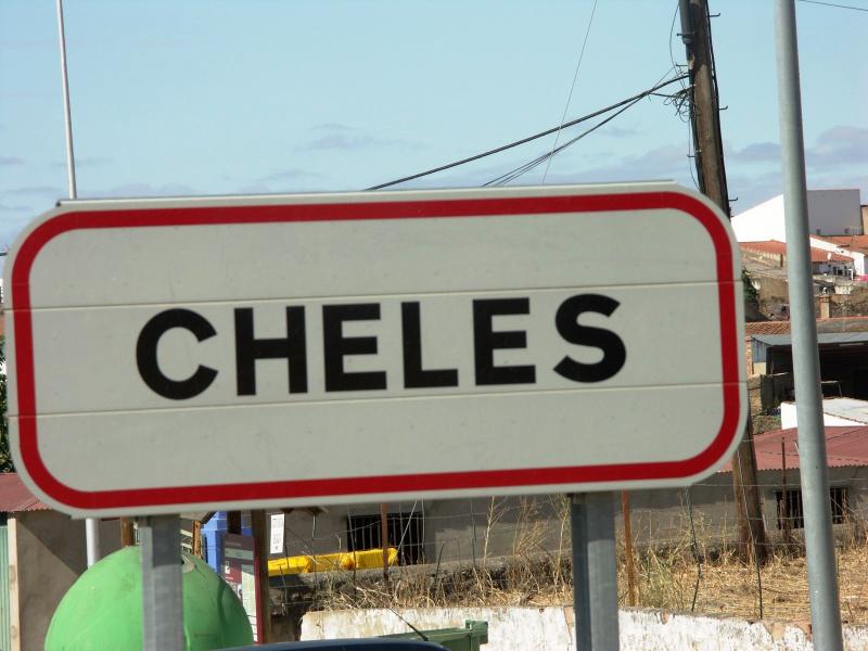Cheles
