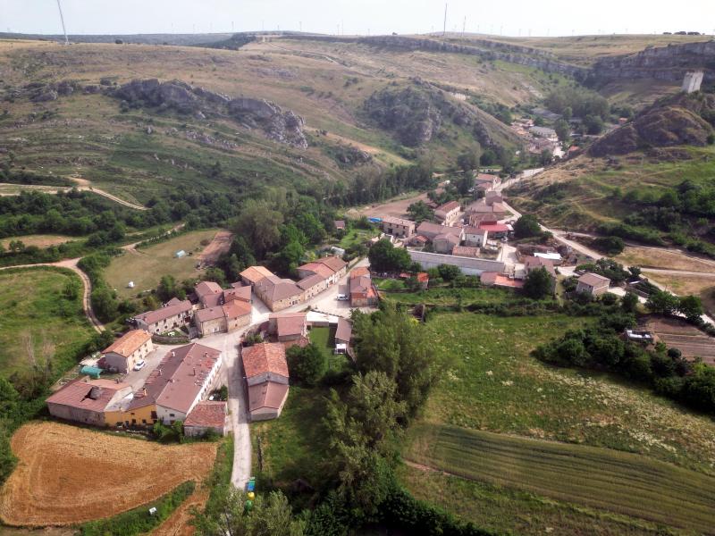 Vista de Úrbel del Castillo, Burgos (09125)