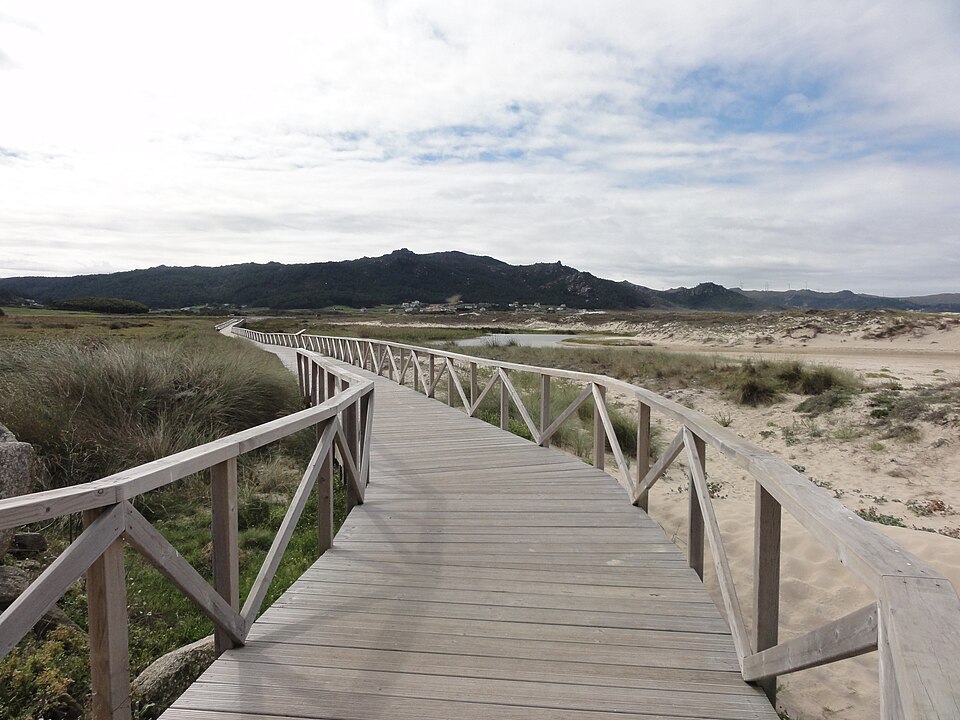 Foto 2 — Laxe, A Coruña (15040)
