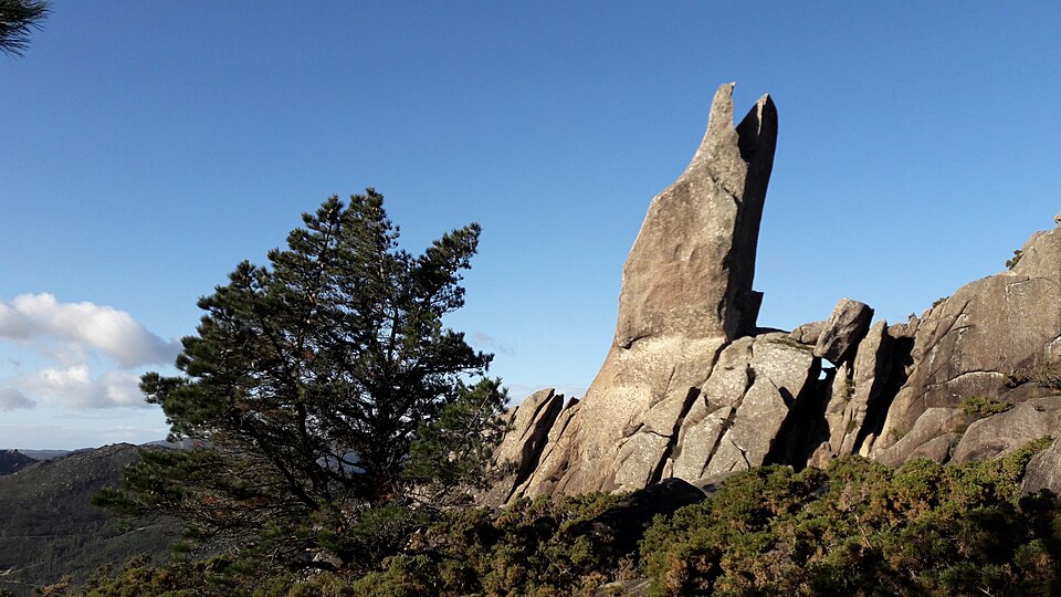Foto 2 — Outes, A Coruña (15062)