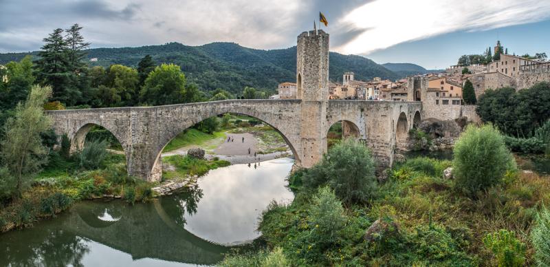 Vista de Besalú, Girona (17019)