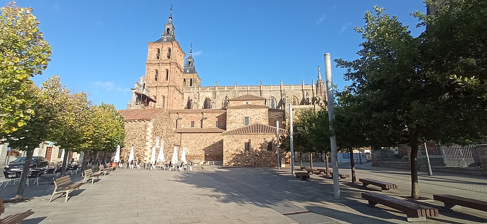Foto 2 — Astorga, León (24700)