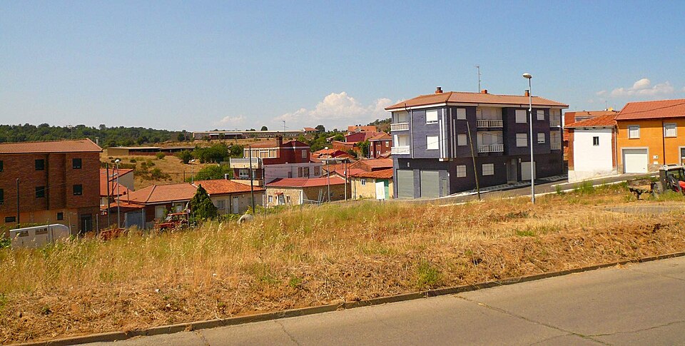Foto 2 — Villaquilambre, León (24193)