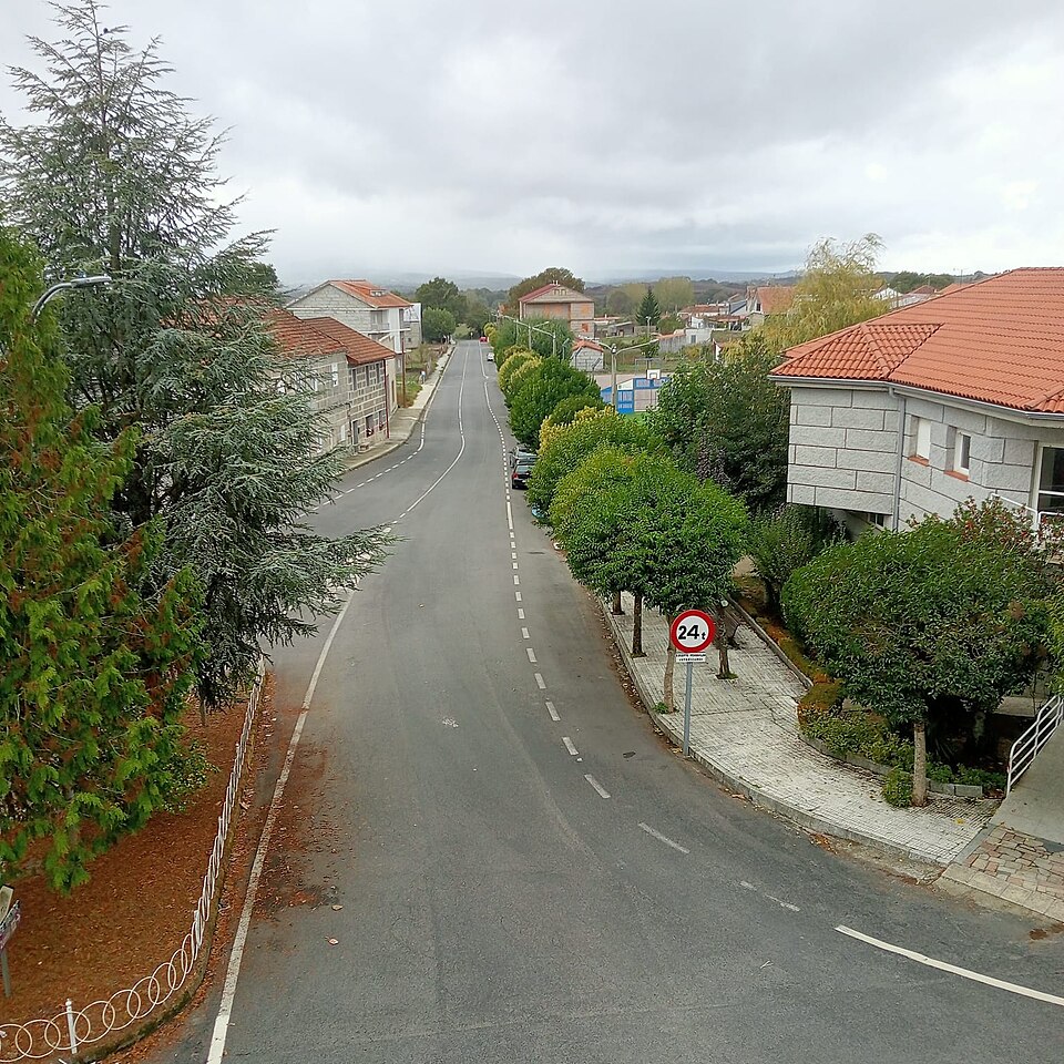 Foto 2 — Cualedro, Ourense (32028)