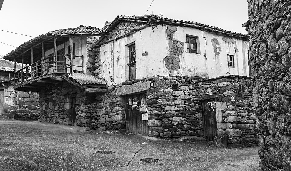 Foto 2 — Verín, Ourense (32085)