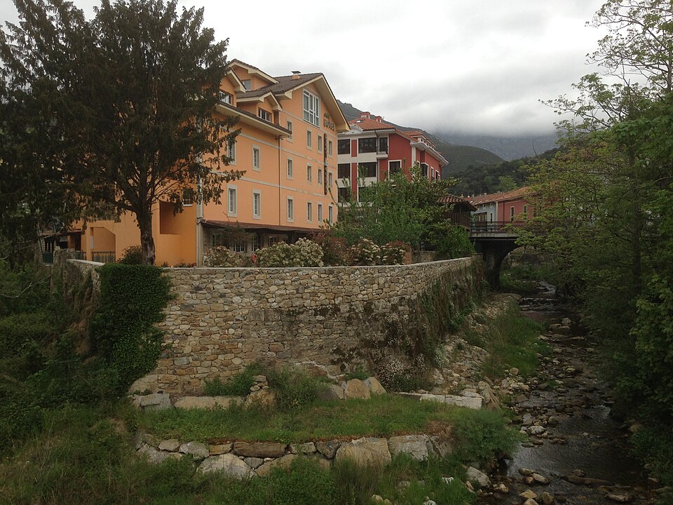 Foto 2 — Cabrales, Asturias (33008)