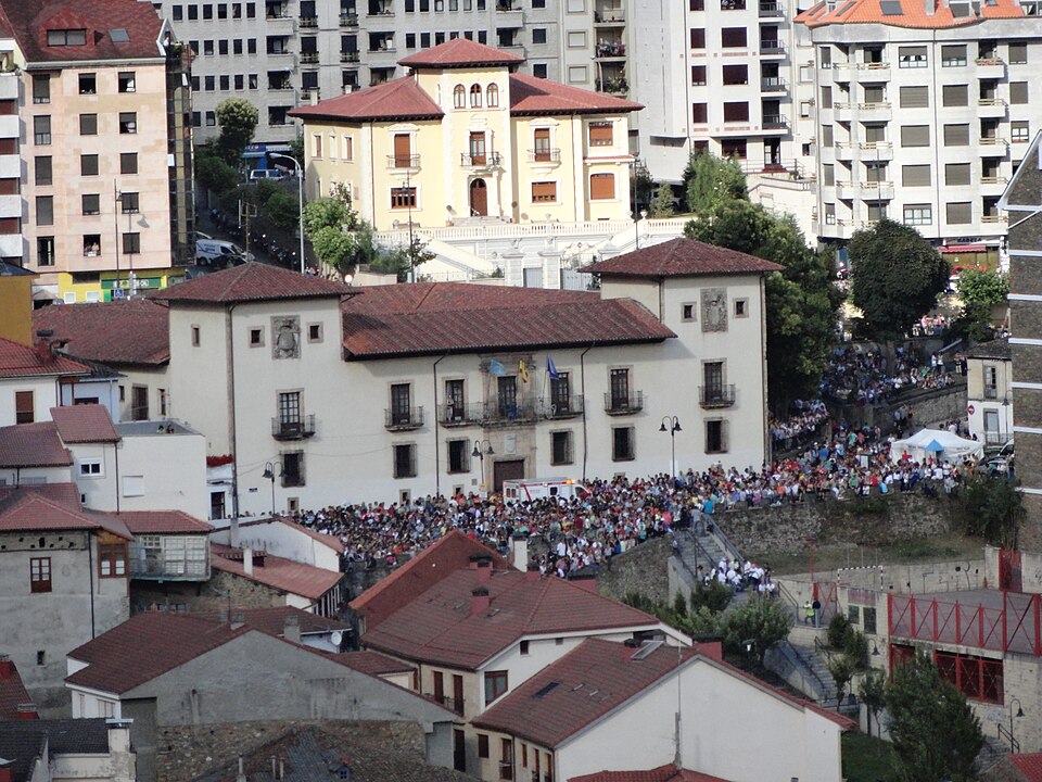 Foto 3 — Cangas del Narcea, Asturias (33011)