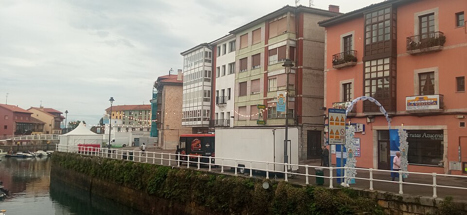 Foto 2 — Llanes, Asturias (33036)