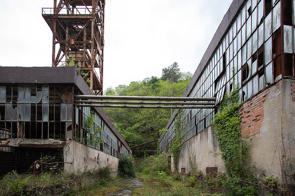 Foto 3 — Mieres, Asturias (33037)