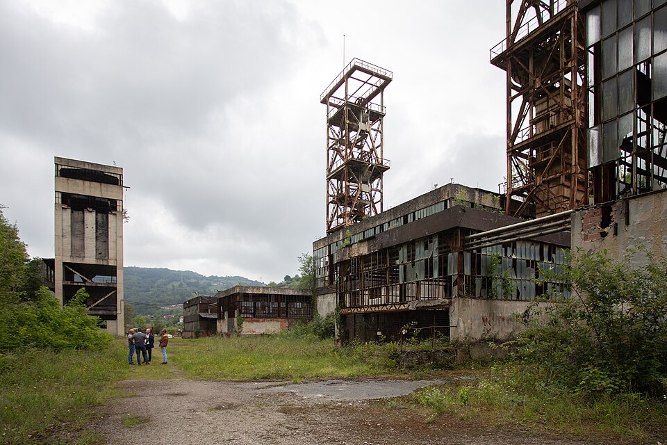 Foto 4 — Mieres, Asturias (33037)