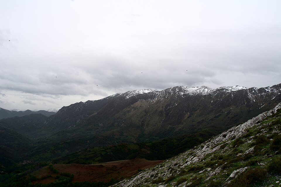 Foto 2 — Morcín, Asturias (33038)