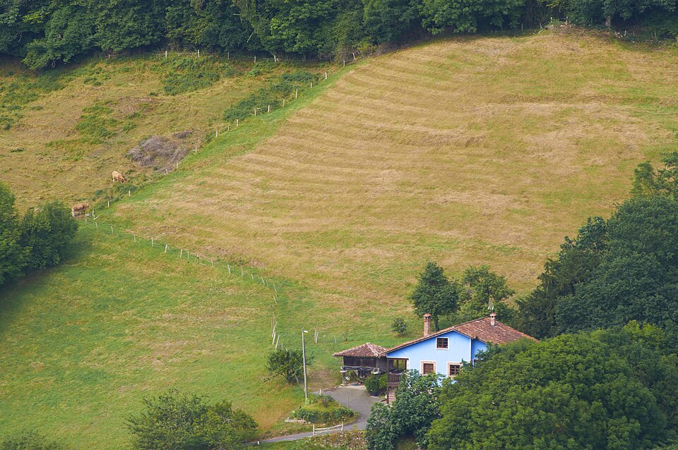 Foto 3 — Parres, Asturias (33045)