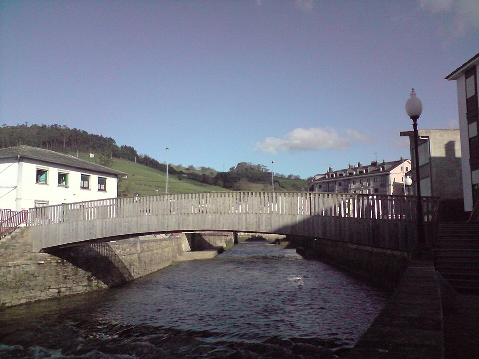 Foto 2 — Vegadeo, Asturias (33074)