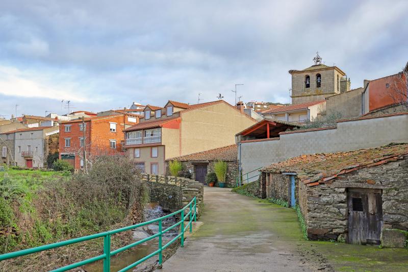 Vista de Ahigal de los Aceiteros, Salamanca (37248)