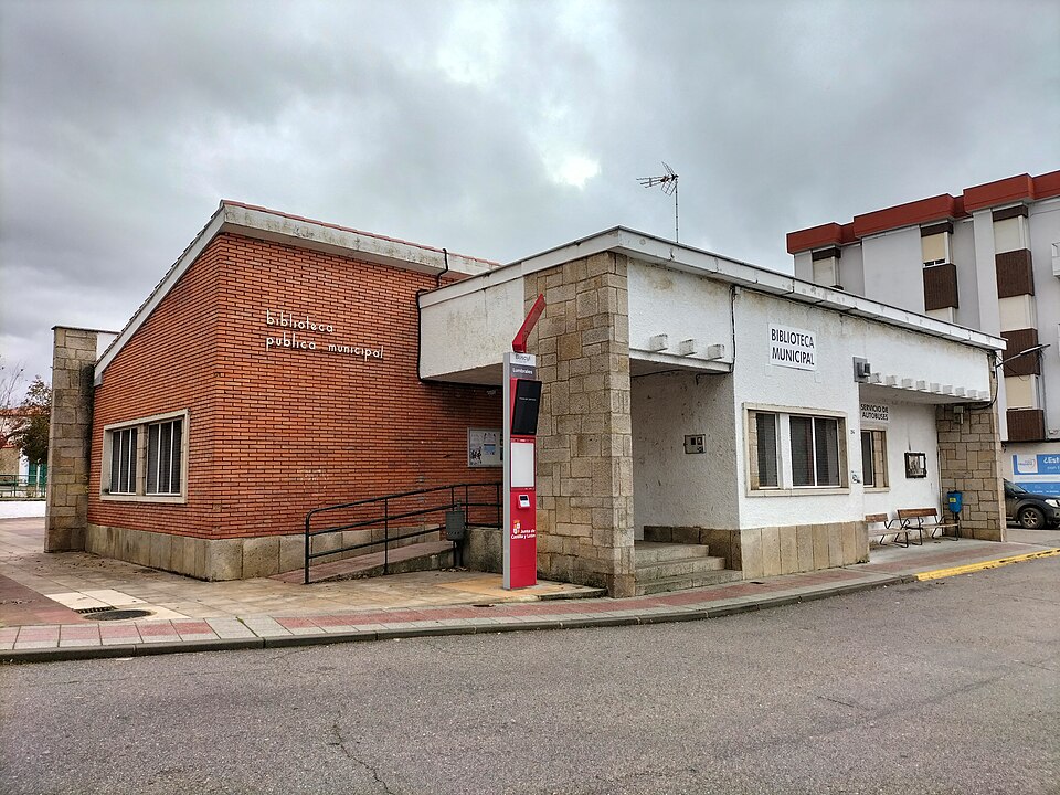 Foto 2 — Lumbrales, Salamanca (37240)