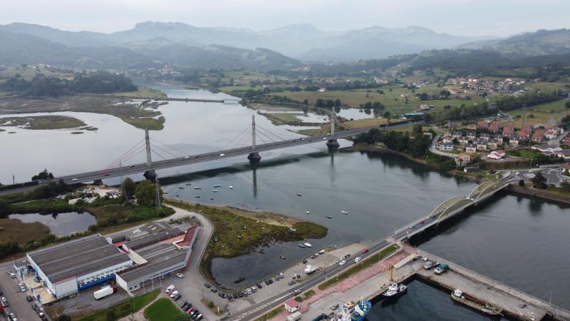 Vista de Colindres, Cantabria (39023)