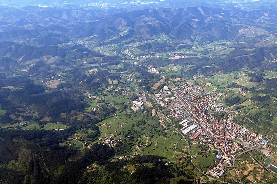 Foto 2 — Muxika, Bizkaia (48392)